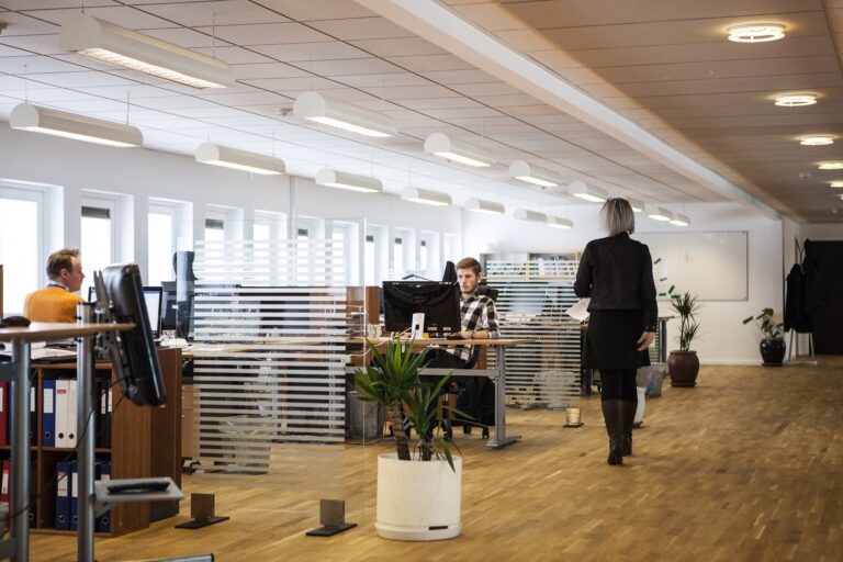 office-2360063_1920Bild von louisehoffmann83 auf Pixabay